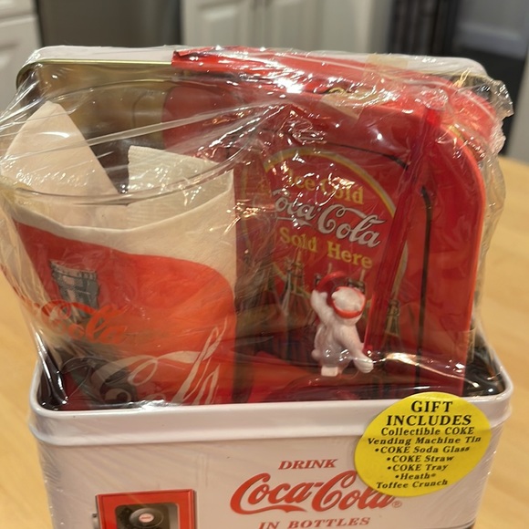 1950s coca-cola Vending Machine Tin with Glass, Straw and Mini Tray NIP - Picture 2 of 14